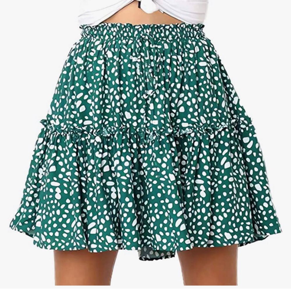 Cute loose skirt